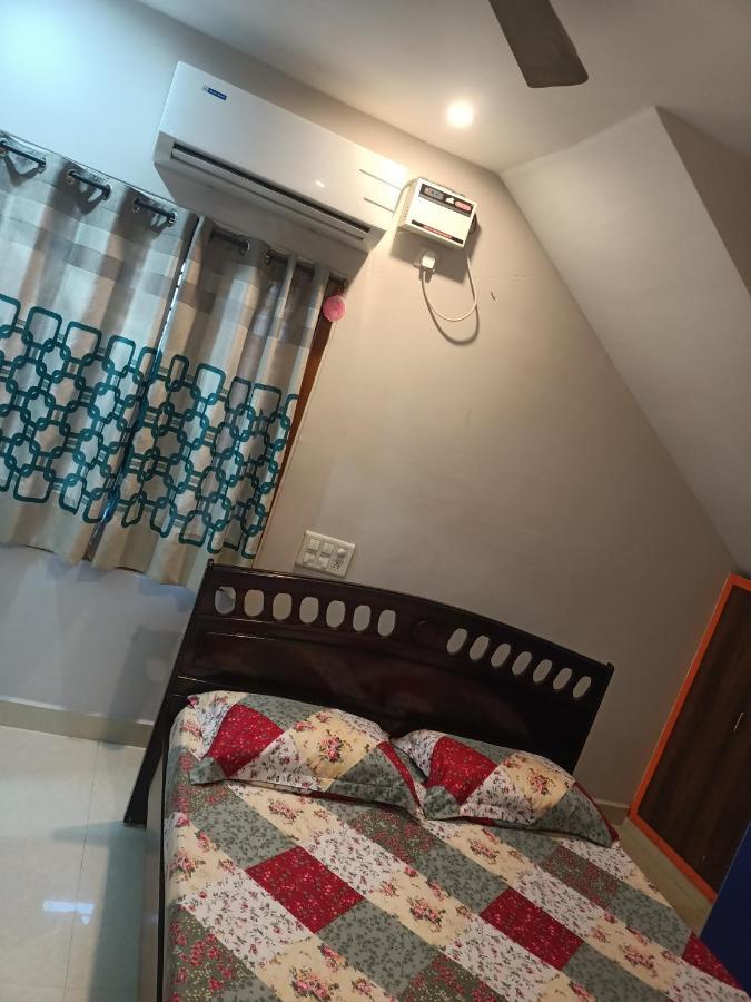 Advik Homestays Tirupati Esterno foto