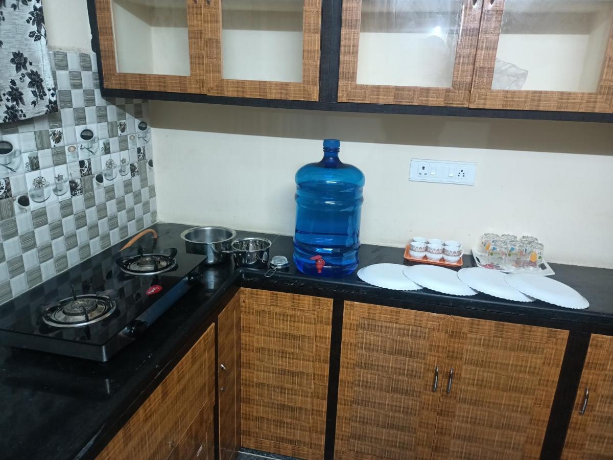Advik Homestays Tirupati Esterno foto