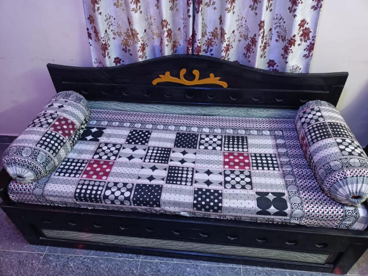 Advik Homestays Tirupati Esterno foto